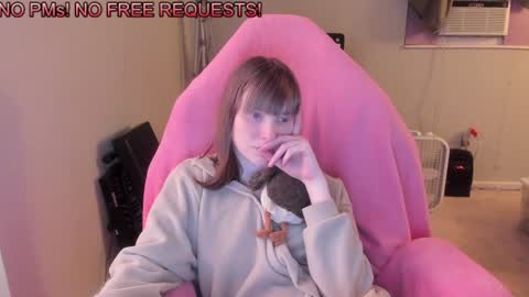 Snapshot of nacmar chatting on 12-31-24, 02:40 Natalie Marlo online show from 12-31-24, 02:40