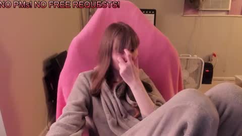 Snapshot of nacmar chatting on 02-14-25, 07:07 Natalie Marlo online show from 02-14-25, 07:07