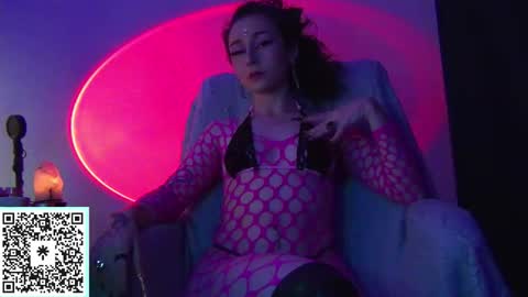 Snapshot of nadanadiaa chatting on 09-29-25, 08:13 nadanadiaa online show from 09-29-25, 08:13