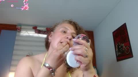 nadia_84 online show from 05-06-26, 07:30