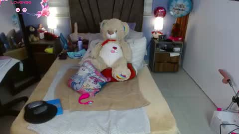 nadia_84 online show from 06-24-26, 07:35