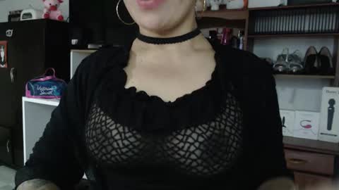 Snapshot of nadia_abaud chatting on 02-02-25, 06:48 Nadia online show from 02-02-25, 06:48