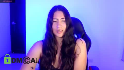 Snapshot of nadia_palmer chatting on 01-17-26, 12:37 Nadi online show from 01-17-26, 12:37