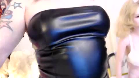 Nadia Vixen online show from 05-15-26, 11:12