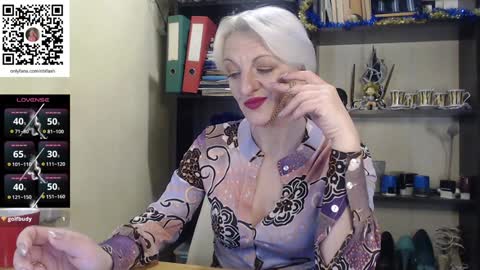 Nadin online show from 12-22-24, 03:55