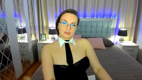 NadinGracefull online show from 05-25-26, 10:05