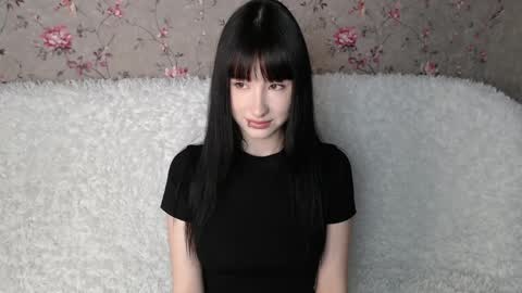 Naemi online show from 05-09-26, 03:06