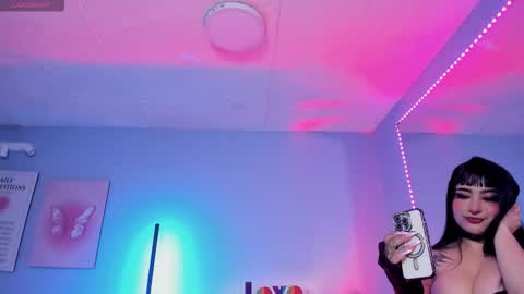 Snapshot of naeniademon_ chatting on 02-28-26, 03:51 Naenia online show from 02-28-26, 03:51