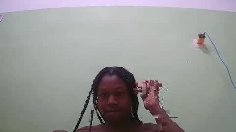 nah296652 online show from 05-06-26, 06:41