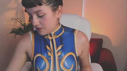 Nahia INDEPENDENT MODEL P online show from 09-12-25, 09:04