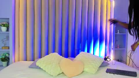  VICTORIA  online show from 02-13-25, 07:31