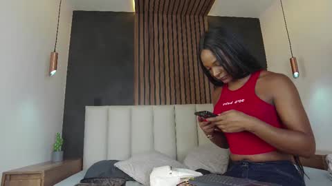  VICTORIA  online show from 03-02-25, 12:01