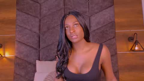  VICTORIA  online show from 11-06-25, 07:37