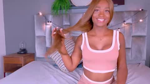  VICTORIA  online show from 03-16-26, 07:29