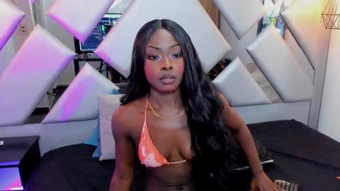 Nahomi  online show from 02-24-25, 12:09