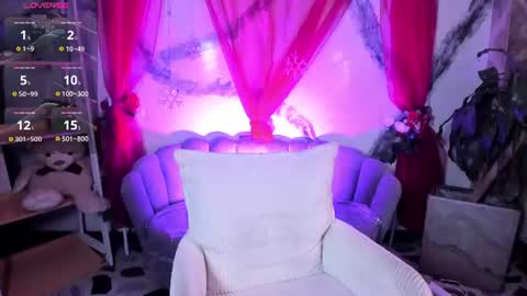 Nahomi online show from 06-12-26, 06:01