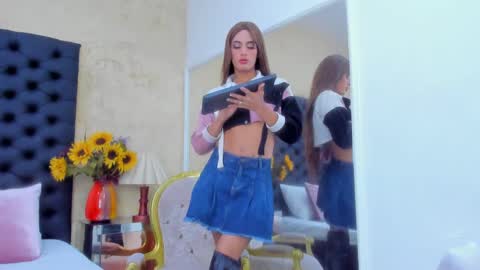 Snapshot of nahomiwhitel_ chatting on 09-08-25, 06:07 Nahomi online show from 09-08-25, 06:07
