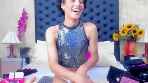 Snapshot of nahomiwhitel_ chatting on 09-17-25, 06:53 Nahomi online show from 09-17-25, 06:53