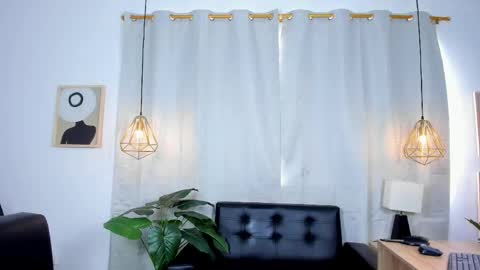 Nahomy Whitte online show from 04-24-26, 12:51