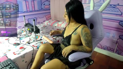 nahomy online show from 10-07-25, 11:40