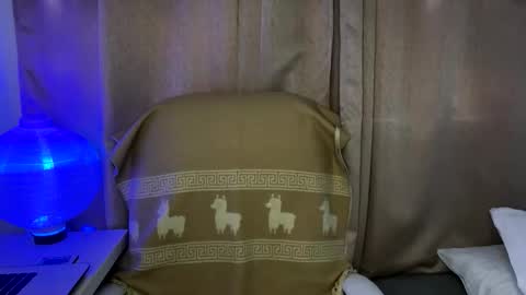 nahomy online show from 01-15-26, 01:26