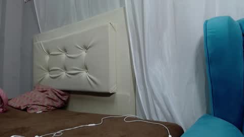 Nahomy online show from 12-23-24, 05:22