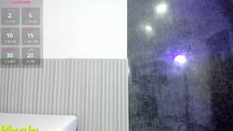 nahomy_park online show from 05-22-26, 11:49