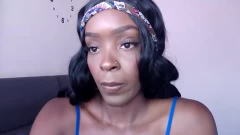 Nahomy  online show from 01-28-25, 07:21