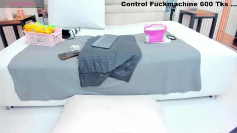 Nahomye online show from 10-14-25, 03:07