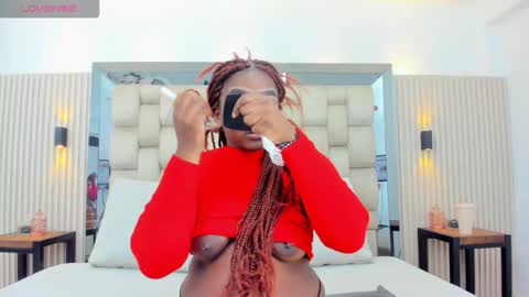 Nahomye online show from 10-23-25, 02:55