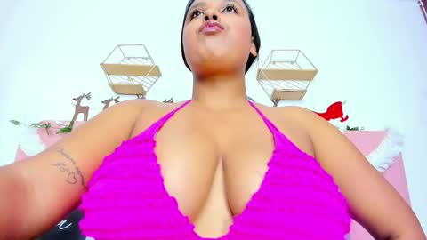 Nahomy online show from 12-20-25, 08:16