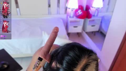 Snapshot of nahomyroberts chatting on 10-06-25, 12:13 Nahomy Roberts online show from 10-06-25, 12:13