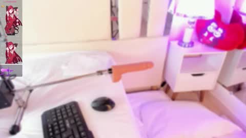 Snapshot of nahomyroberts chatting on 10-31-25, 11:44 Nahomy Roberts online show from 10-31-25, 11:44