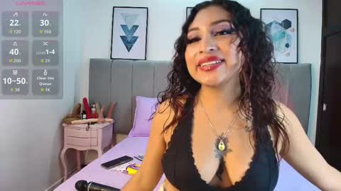 Snapshot of naia_cruz_ chatting on 09-12-25, 07:58 Naia online show from 09-12-25, 07:58