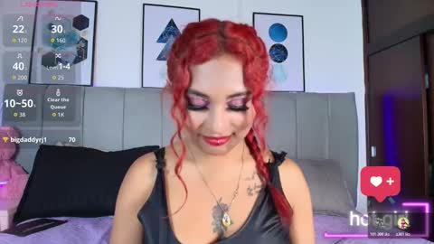 Naia online show from 11-06-25, 07:37