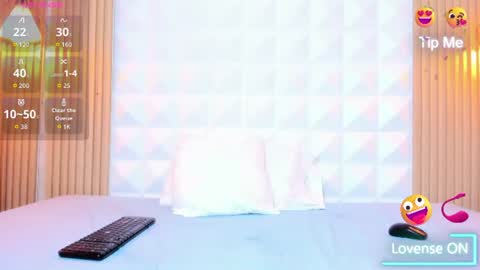 Snapshot of naila_sweett chatting on 06-22-26, 07:11 NAILA online show from 06-22-26, 07:11
