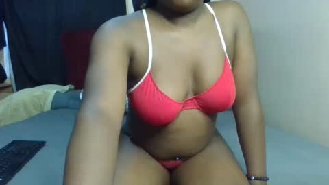 Snapshot of nailastars chatting on 01-12-25, 11:28 Dear online show from 01-12-25, 11:28