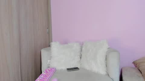 Snapshot of naileea chatting on 01-04-25, 05:27 online show from 01-04-25, 05:27