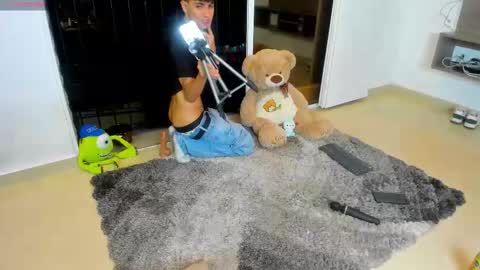  N A I M T H E  K I N G  online show from 03-15-26, 07:03