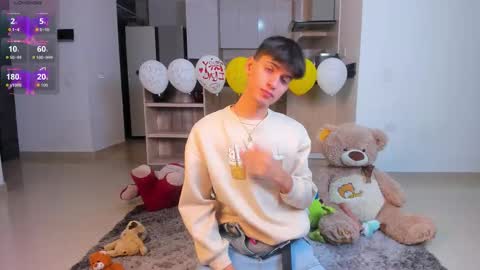  N A I M T H E  K I N G  online show from 03-18-26, 11:30