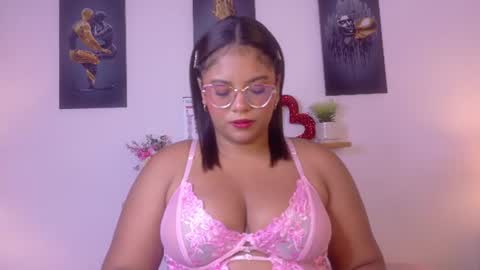 nairagold_ online show from 06-18-26, 12:55