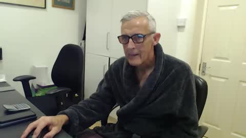 nakedcarpenteruk online show from 12-20-25, 02:24