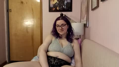 Lizzy online show from 01-20-25, 09:13