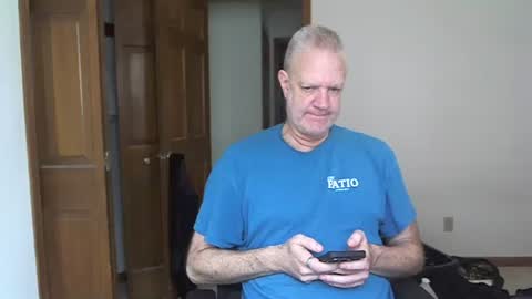Snapshot of nakedilmale chatting on 05-18-26, 07:31 Tip 100 for my full real name online show from 05-18-26, 07:31
