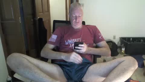 Snapshot of nakedilmale chatting on 06-05-26, 02:07 Tip 100 for my full real name online show from 06-05-26, 02:07