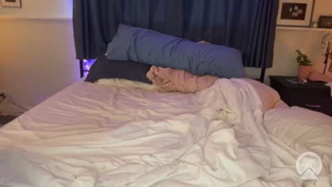 nakednewbies online show from 06-25-26, 08:02