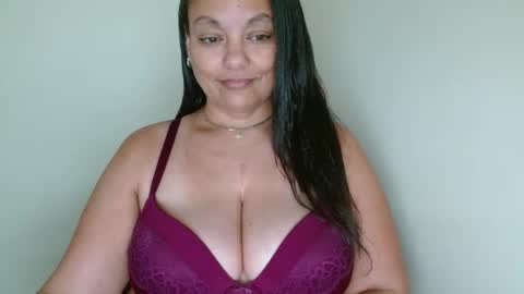 Nala Thickk online show from 02-08-25, 08:21