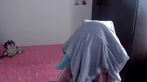 Nami online show from 03-12-25, 08:41