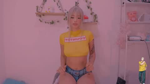 Snapshot of namibergman_ chatting on 10-25-25, 12:29 N A M I - OF namibergmant online show from 10-25-25, 12:29