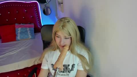 namiko_park online show from 01-31-25, 06:36